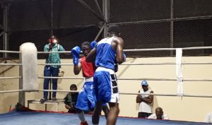 Gala de boxe à Libreville : 15 combats, des KO et des jeunes filles qui montent sur le ring 32 IMG 20260321 191321