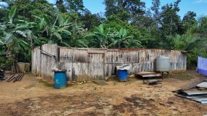 Vents violents : désolation et toits arrachés à Bifoun Abanga 46 IMG 20260502 WA0052
